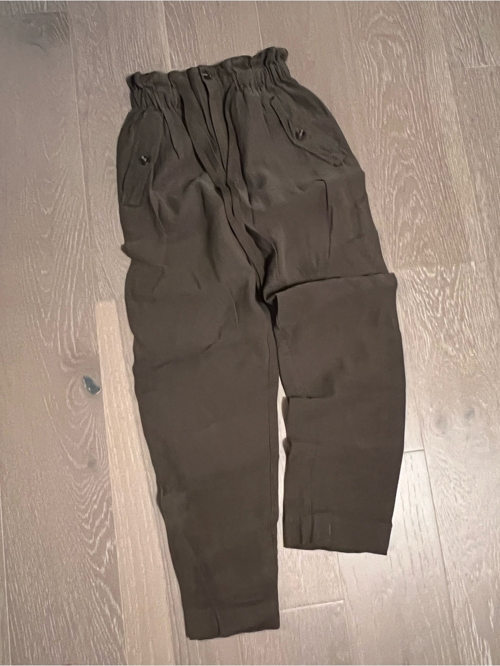 Women’s H&M Elastic Waist Olive Green Casual Pants US 4
